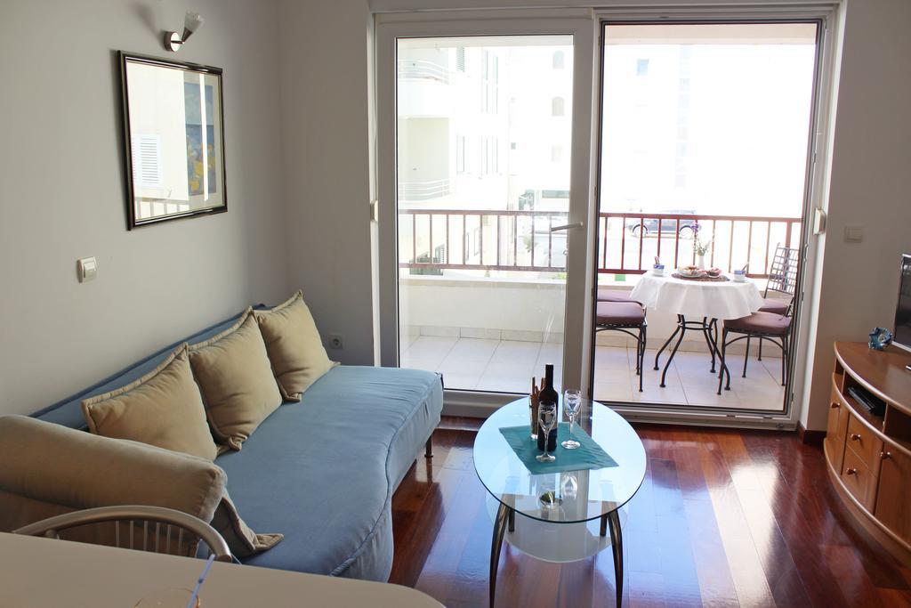 Apartment Beachfront Makarska Exterior photo